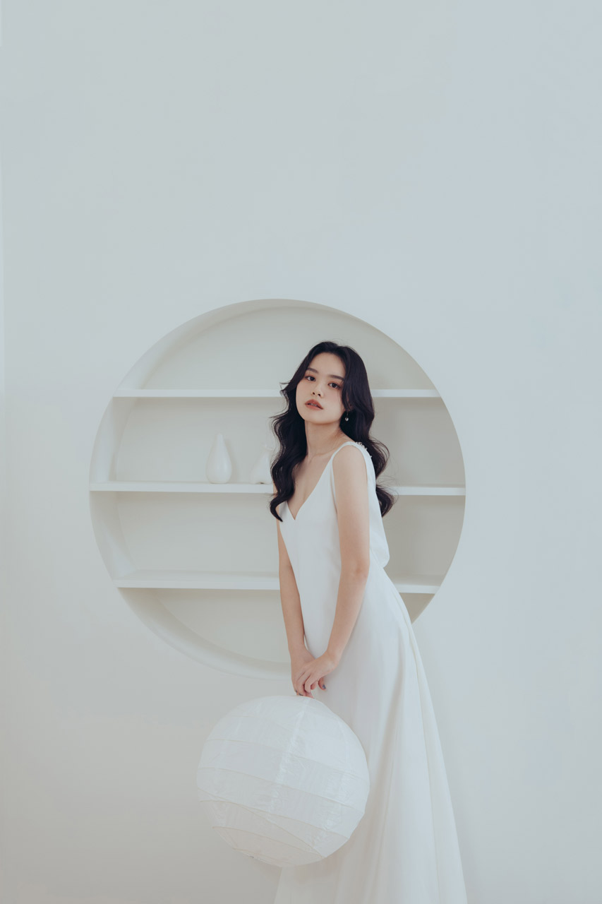 線上禮服 | Bride Collection | A-P100 | 攝影：蕭以姍 Moei Photography