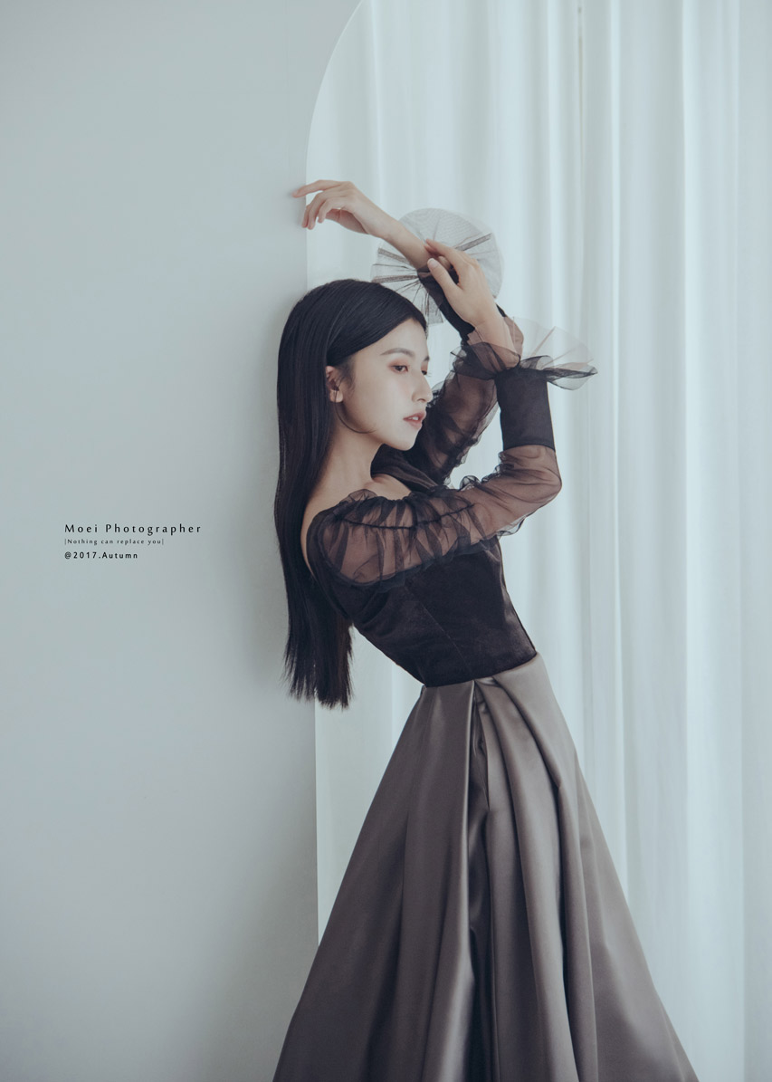 線上禮服 | Bride Collection | B-W053 | 攝影：蕭以姍 Moei Photography