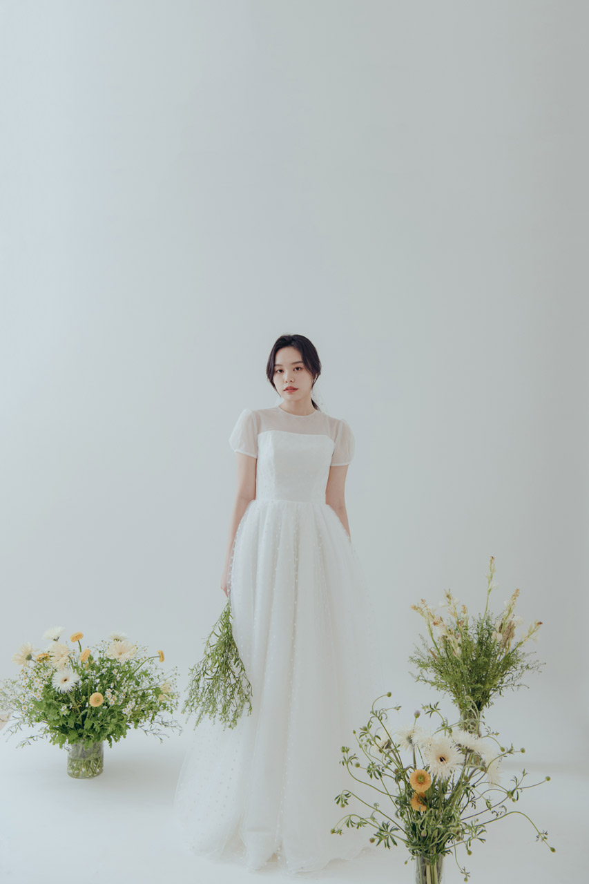 線上禮服 | Bride Collection | A-V078 | 攝影：蕭以姍 Moei Photography