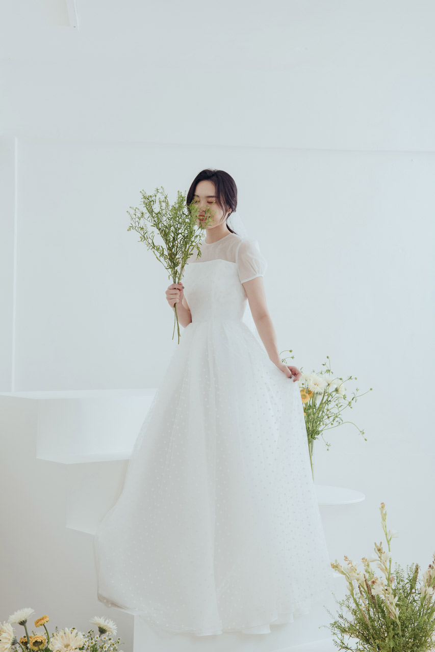 線上禮服 | Bride Collection | A-V078 | 攝影：蕭以姍 Moei Photography