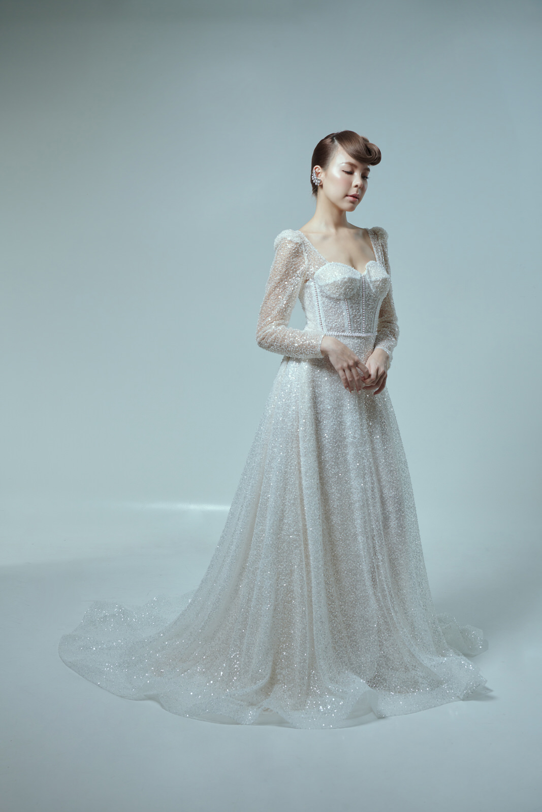 線上禮服 | Bride Collection | A-V108 | 公主馬甲手工亮面珍珠白紗