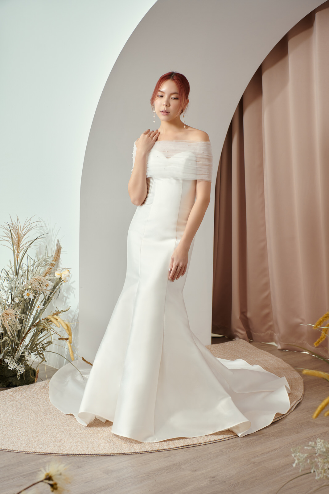 線上禮服 | Bride Collection | A-W076 | 桃心領珍珠紗一字領卡肩白紗